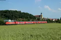 146 225 mit einem RE nach Stuttgart bei Herrenberg, 08.06.2014.