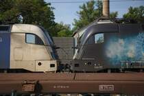 Connected!
Zwei Taurus (9180 6182 523 und 9180 6182527) in Wien Freudenauer Hafen (22.05.2014)