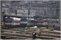 Fahrzeugvielfalt in Bratislava Hlavná  Stanica. 361 001-1, 350 008-9 und 240 013-3. (01.06.2014)