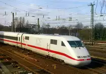 401 578 als ICE 79  Limmat  (Hamburg–Z�rich) am 19.03.2000 in Hamburg Hbf