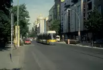 Berlin BVG SL M1 (Bombardier-GT6-99ZR 2027) Oranienburger Strasse im Juli 2005.