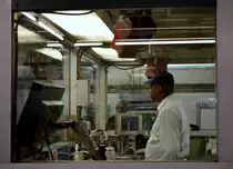 SUBWAY PEOPLE II: ein sogenannter station agent in  Bedford Avenue , New York City. 20.6.2014