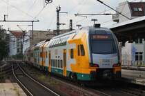 Hier 445 105-0 als RE2 (RE83973) von Cottbus nach Wittenberge, bei der Ausfahrt am 27.6.2014 aus Berlin Friedrichstraße. 