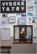 Während bei uns offene Schalter der letzte Schrei sind, scheint die Zeit in Štrba, dem Ausgangspunkt der elektrischen Tatrabahnen, irgendwie stehengeblieben zu sein. (02.06.2014)