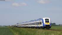 NOB81759 (Westerland(Sylt)-Hamburg Altona) mit Schublok 251 008-9 bei Niebüll 30.5.14