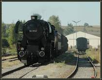 52.7612 der Fa. Brenner&Brenner bei der Ankunft in Ernstbrunn mit ihrem IGE Sonderzug R 16634 (Korneuburg-Ernstbrunn) am 23.9.2006.