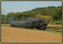 IGE Sonderzug R 16636 am 23.9.2006, welcher von 93.1420 der Fa. Brenner & Brenner bespannt wurde, zwischen Eichhorn und Zistersdorf.