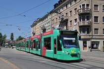 Be 6/8 Combino 310 auf der Linie 6 bei der Haltestelle Morgartenring. Die Aufnahme stammt vom 17.07.2014.