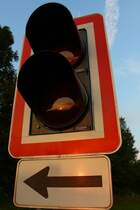 Nach links wird die Sonne den weg einschlagen den sie am Morgen des heutigen Tages begonnen hat. Natürlich auf unserer hälfte der Erdkugel nur als Spiegelbild ,-) Deutschlandsberg am 18.07.2014