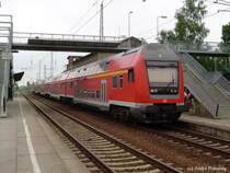 Steuerwagen der Gattung DABbuzf778 am Ende eines RE in Greifswald Hbf am 01.06.03. Als Lok diente die 143 018.