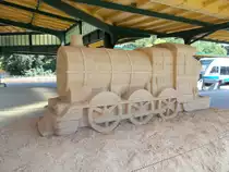 Vom nah gelegenden Heringsdorfer Strand brachte man Sand um diese Skulptur zubauen die man am 13.Juli 2014 auf den Bahnhof besichtigen konnte. 