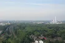 Am 22.7.14 hatte eine 185 die Ehre bekommen einen Mischer durch den Pott zu ziehen.
Aufgenommen zwischen Oberhausen Osterfeld und Mathilde. 