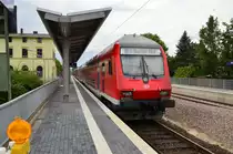 Nachschuß auf den Steuerwagen des wegen Bauarbeiten auf Gleis 1 durchgeleitet RE 4 Zug fährt nach Aachen. 7.6.2014 