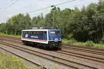 Nagelneu unterwegs: National Express Lok 110043
unterwegs am 22.7.2014 um 14.47 Uhr durch Hiddenhausen Richtung Herford.