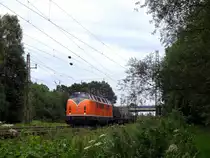 Am 24.7.14 fuhr 221 135 der Bocholter Eisenbahngesellschaft mit ein paar Flachwagen durch Dedensen in Richtung Wunstorf. 