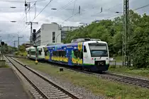 Nachschuss auf BSB 007 (650 034-1)  Name: Freiburg im Breisgau/Werbung: badenova  und der BSB 020 (650 047-3) als S-Bahn nach Waldkirch/Elzach in Freiburg (Brsg) Hbf.