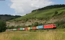 185 204-5 mit einem Containerzug bei Himmelstadt 18.6.14