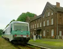 628 699 als RB 33491 (Ludwigslust–D�mitz) am 27.05.2000 in D�mitz (letzter Betriebstag der Strecke Ludwigslust–D�mitz)