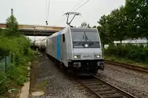 Nach dem der RE13 durch war, konnte die 185 671-5 dann wieder auf die Strecke gehen.
Korschenbroich den 29.7.2014