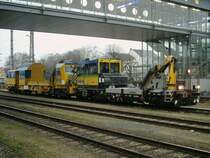 Dieser Bauzug kam aus Richtung Attnang-Puchheim und wartete l�ngere Zeit darauf, wieder ins Areal der BahnBauWels einfahren zu d�rfen. [23.12.06]
