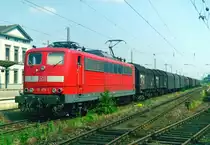 151 079 mit G�terzug Richtung Minden am 20.06.2000 in Wunstorf