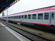 Die neusten IC-Wagen der OBB, im Sudbahnhof von Wien. 