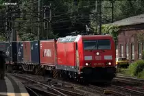 185 325-5 fuhr mit einen containewrzug am 01.08.14 durch hh-harburg