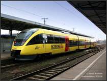 Triebwagen 0005 der Ostseelandverkehr GmbH als OLA80111 nach Neustrelitz in Neubrandenburg am 25.12.06. Die eigent�mliche Werbung f�r ein Getr�nkemarkt macht diesen Tw schon sehenswert.