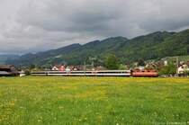 Re4/4 '' 11108 mit RE3822 am 09.05.2013 bei Balgach