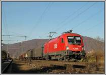 1116 155 mit einem GZ am 24.11.2006 kurz vor Erreichen des Verschubbahnhofes Graz-G�sting.