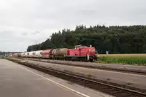 294 797-6 wurde am 20.08.14 mit einem gemischten Güterzug nach Mühldorf im Bahnhof Tüßling fotografiert.