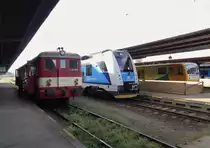 831 110-2, 440 004-0 und 914 176-3 stehen am 24.08.14 in Most.