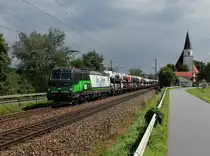 Die 193 832 mit einem Autozug am 24.08.2014 unterwegs bei Hausbach.