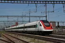 ICN 500 016   Alice Rivaz  durchfährt dem Bahnhof Muttenz. Die Aufnahme stammt vom 03.07.2014.