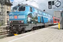 218 467-9 mit RE 57411 von Memmingen nach M�nchen Hbf kurz nach der Ankunft um 15:45 Uhr im Hbf M�nchen.30.08.2014