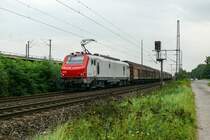 Die Prima E37518 auf der rechten Rheinstrecke in nördlicher Richtung in Porz-Wahn am 06/09/2014.