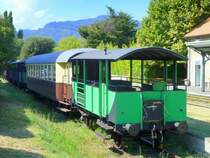 Frankreich, Languedoc, Gard,  Train à vapeur des Cévennes  von Anduze nach Saint-Jean-du-Gard. Die Personenwagen des 2. Zuges im Bahnhof von Saint-Jean-du-Gard. 07.08.2014. http://www.trainavapeur.com/