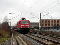 143 033 mit einer RB in Chemnitz Sch�nau (21.12.2006)