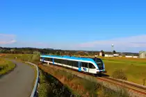 5063.008 rollt hier in den Bahnhof Wettmannstätten ein. Der S-Bahn-Zug der Linie S61 verkehrt auf der Stammstrecke nur bis Wettmannstätten um den reisenden einen Anschluss nach Lieboch und Köflach zu bieten , da seit der Eröffnung des ersten Teilstückes der Koralmbahn, viele Züge über Hengsberg und die Südbahn nach Graz verkehren. An diesem sonnigen Donnerstag Nachmittag ( 25.09.2014) lässt es sich in der Herbstsonne gut aushalten.