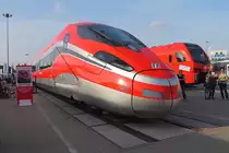 Der Austeller ANSELDOBREDA zeigt den Hochgeschwindigkeitszug ETR 1000 auf der InnoTrans am 28.09.2014 In Berlin.
Der Triebzug ist für eine Geschwindigkeit von 360 km/h ausgelegt.
