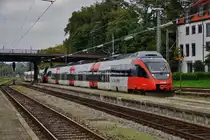 4024 033-5 von Bludenz komment bei der Einfahrt in den Bhf.Lindau (Bodensee) am 23.09.14.