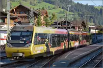 Die Triebwagenkombination ABt 343 - Be 4/4 5003 - Bt 243 in Zweisimmen. Ende der 70er Jahre von SIG und SAAS gebaut, hatte der Triebwagen einen Führerstand, der beim Umbau nach 2004 entfernt wurde. Der Triebwagen wird nun durch zwei Steuerwägen begleitet. Zweisimmen, September 2014.