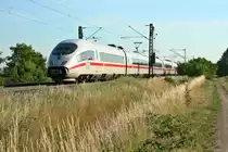 403 530-9 und 403 523-4 als ICE 202 auf dem Weg von Basel SBB nach Dortmund Hbf am Morgen des 03.07.14 s�dlich von H�gelheim.