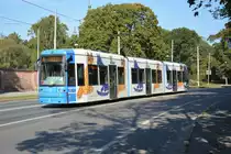 Diese Straßenbahn macht Werbung für das ABBA Museum in Stockholm. Aufgenommen am 18.09.2014 Djurgårdsvägen.