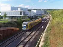 Saarbahn Triebwagen 1022 erreicht gleich den neuen  Bahnhof  Eiweiler Nord. Der ehemalige Bahnhof von Eiweiler lag etwa 200 Meter rechts nach Hinten. Jetzt hat der Ortsteil von Heusweiler zwei Haltestationen, die auch zu Fuß gut erreichbar sind.
Auf dem Kreuzungsgleis könnten sogar lange Güterzüge auf Gegenverkehr. Früher hatte das links gelegene Spanplattenwerk natürlich einen Gleisanschluß. Auch von einem Zweigwerk der Firma Telefunken gingen früher Radio- und Fernsehgeräte von Eiweiler aus auf die große Reise. 19.10.2014 - Bahnstrecke 3291 Lebach - Völklingen