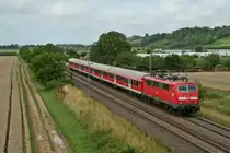 111 050-1 mit einer RB von Schliengen nach Offenburg am Nachmittag des 11.07.14 n�rdlich von H�gelheim.