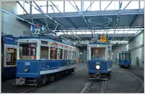 Die Elefanten Ce 4/4 1330 und 1350 im Depot Oerlikon. (18.10.2014)