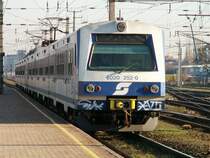 6020 252-0 bei der Einfahrt in Wien H�tteldorf, 10.1.2007