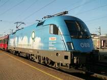 1016 023-2  Kyoto Taurus  bespannt den IC 693, hier in Wien H�tteldorf, 10.1.2007