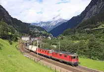 

A pair of SBB locomotives haul a southbound intermodal train past Gurtnellon.

 The leading locomotive is 11331, 14 August 2014
